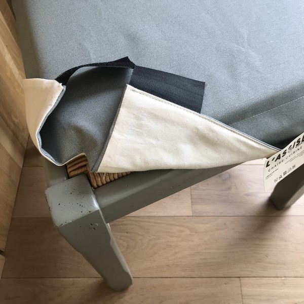 système de scratch pour coussin de chaise antitaches summertime gris clair