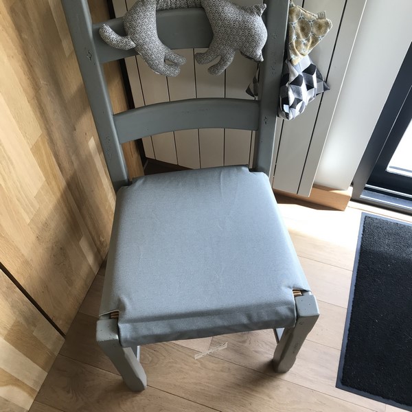 chaise de présentation pour coussin de chaise antitaches summertime gris clair
