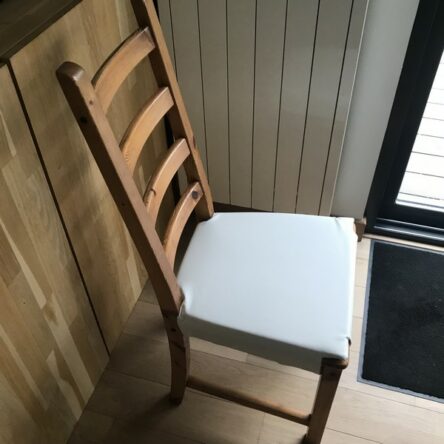 ASSISE SUR MESURE IKEA « chaise STEFAN »